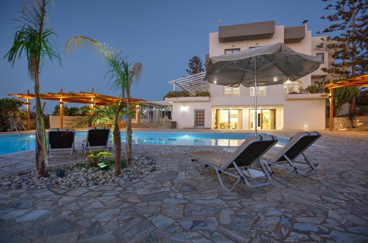 Oasis Beach Hotel - Adults Only أنِساراس المظهر الخارجي الصورة
