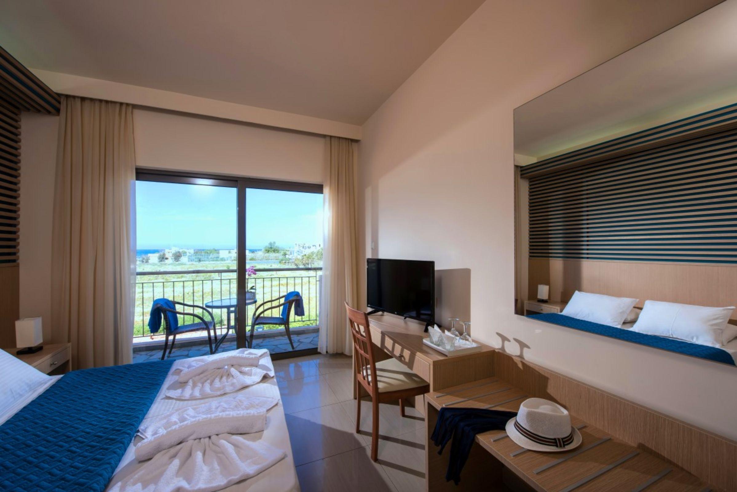 Oasis Beach Hotel - Adults Only أنِساراس المظهر الخارجي الصورة