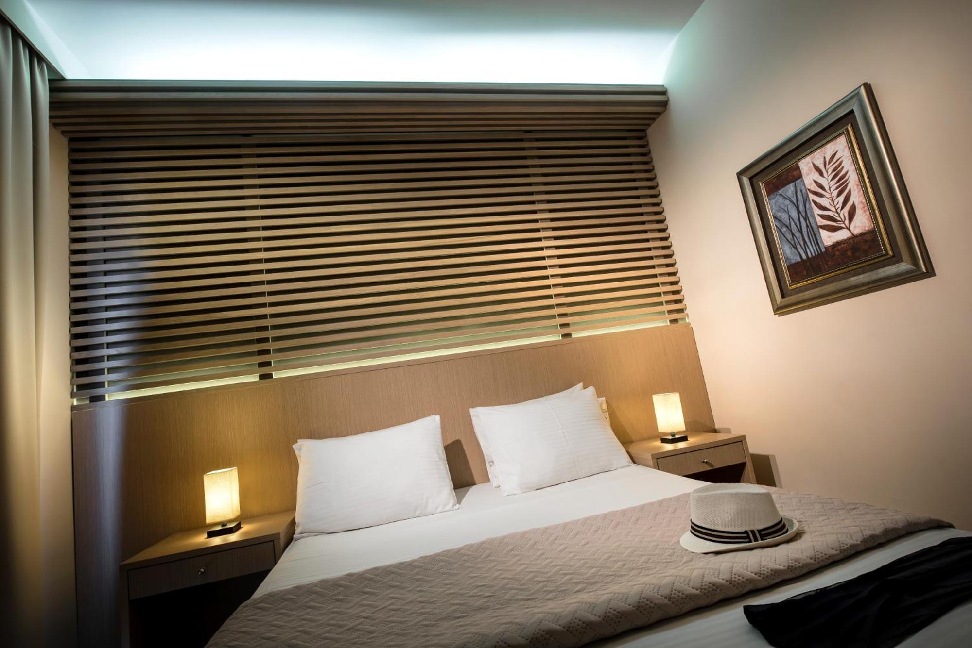 Oasis Beach Hotel - Adults Only أنِساراس المظهر الخارجي الصورة