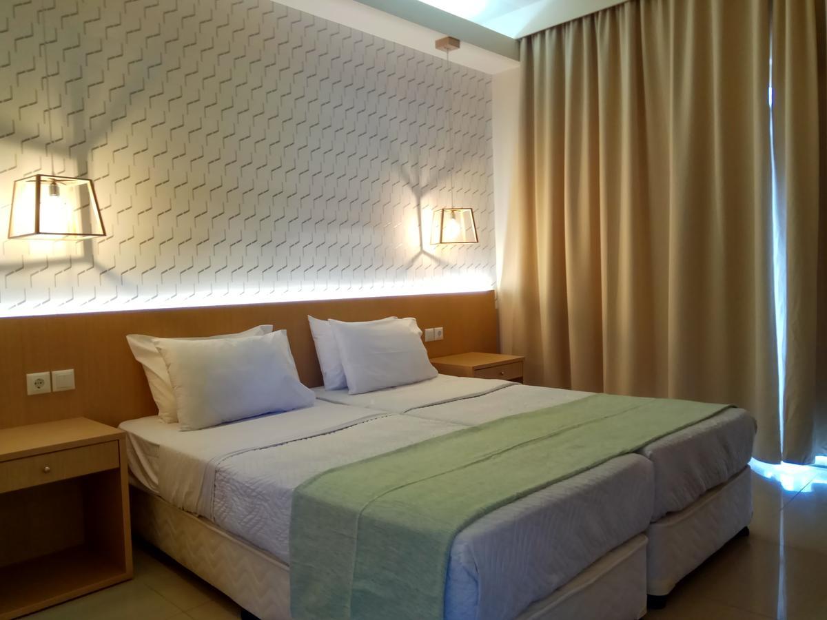Oasis Beach Hotel - Adults Only أنِساراس المظهر الخارجي الصورة