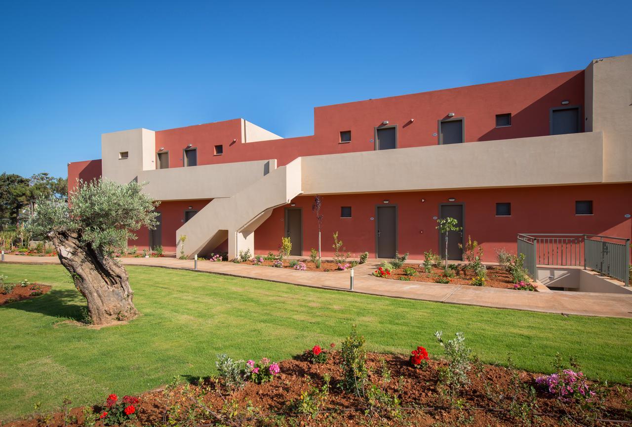 Oasis Beach Hotel - Adults Only أنِساراس المظهر الخارجي الصورة