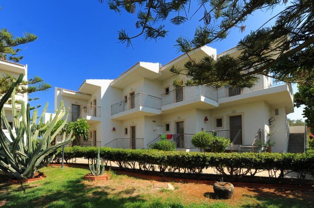 Oasis Beach Hotel - Adults Only أنِساراس المظهر الخارجي الصورة